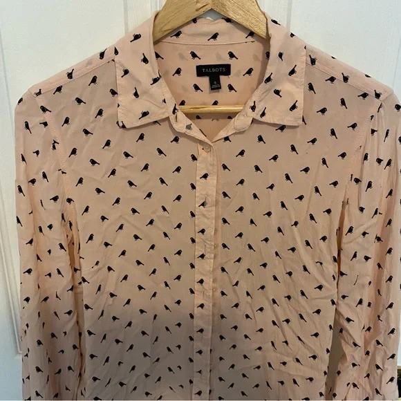 4/$25 Talbots Rose Blouse with Black Birds - Picture 2 of 6